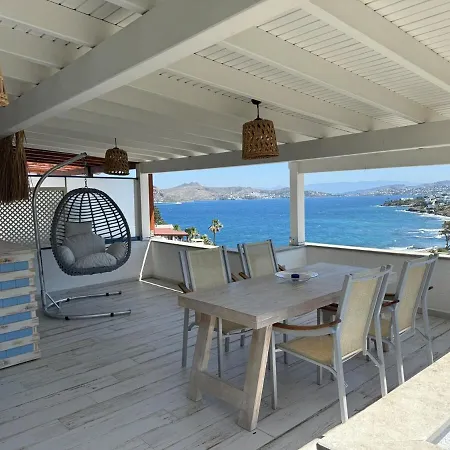 Villa With Sea View *